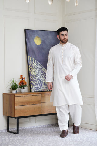 Men Embroidered Unstitch Kameez Shalwar Code:7125