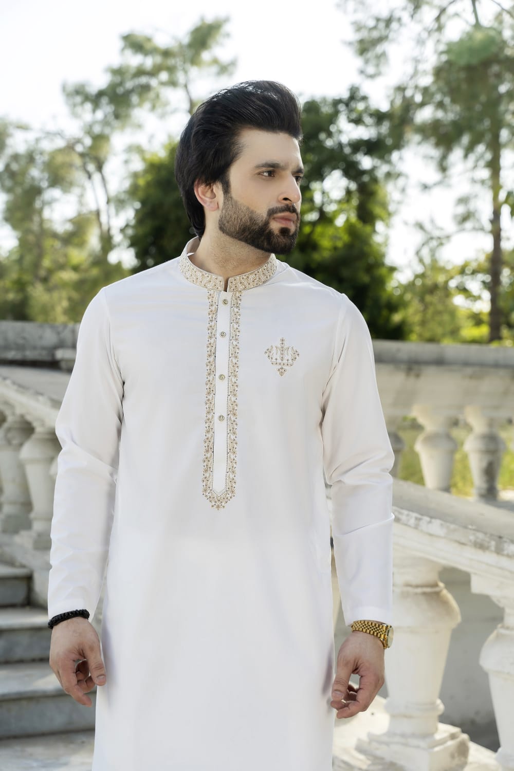 Glamorous Outfit (Un-Stitched) Code : 5354