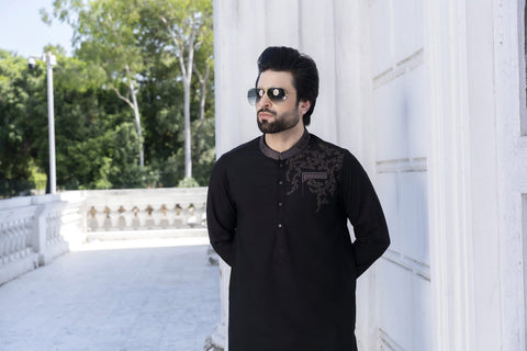 Elegant Black Embroidered Motif (Un-Stitched) Code : 5376